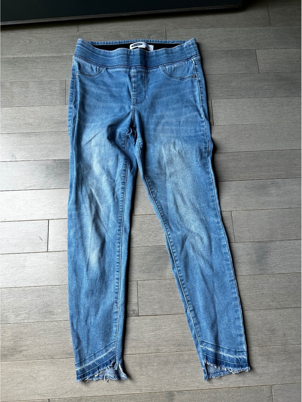 Women’s gap blue denim rockstar mid rise distressed streetwear jeggings size 6